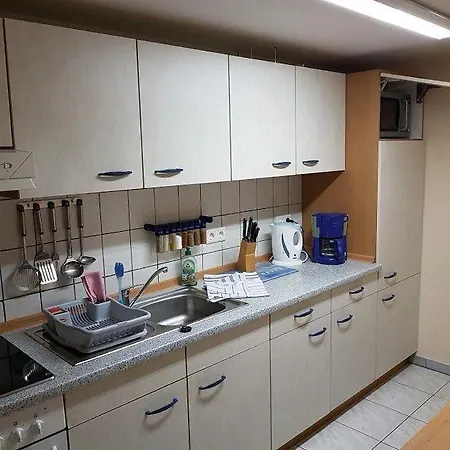 Fw-klabautermann-5-personen * Klein Zicker